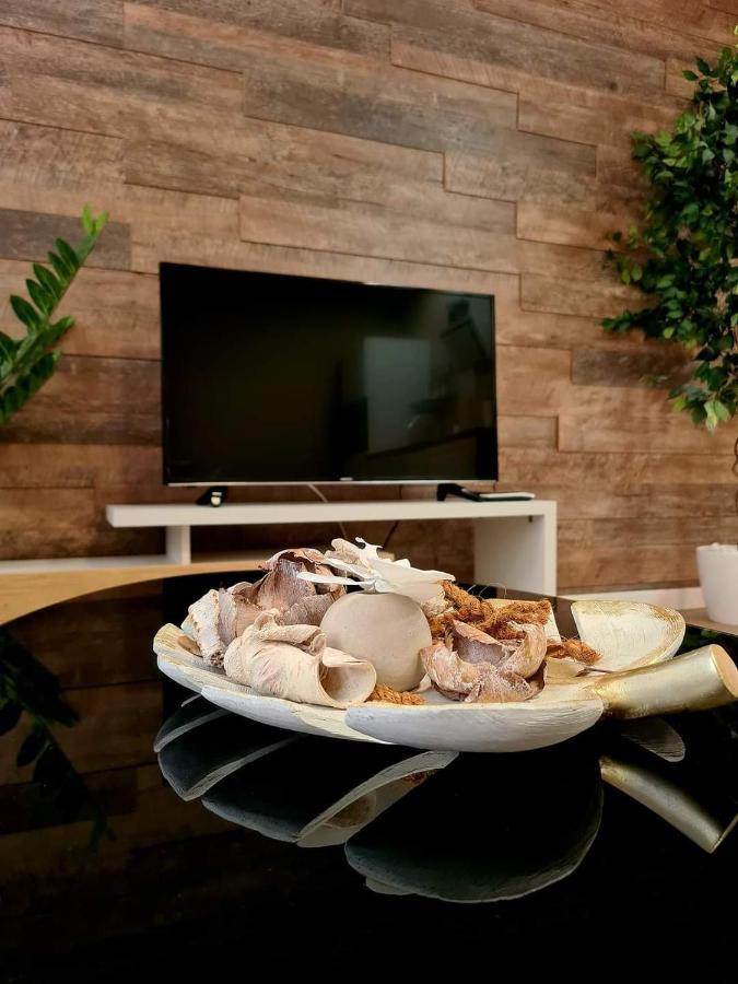 Laci Lak Premium Apartment Oradea Exteriér fotografie