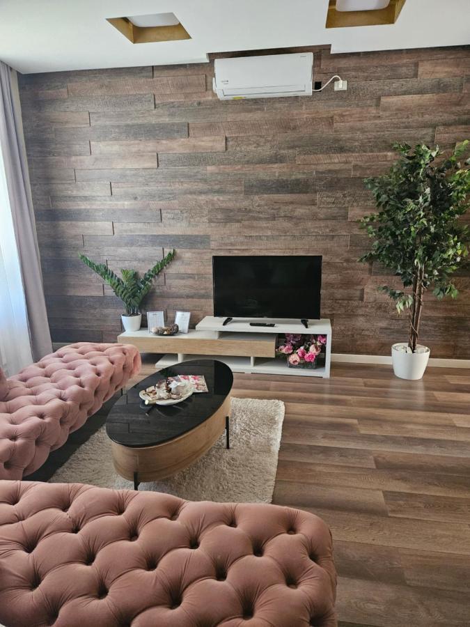 Laci Lak Premium Apartment Oradea Exteriér fotografie